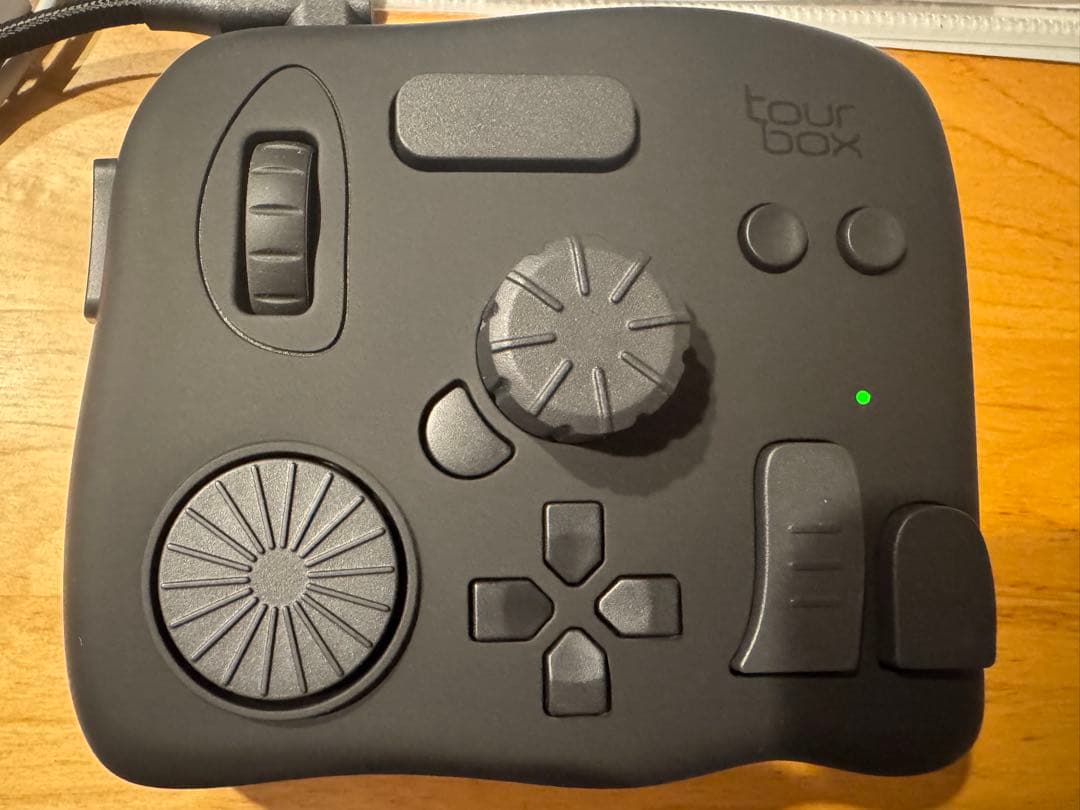 【箱あり動作確認済】Tourbox NEO ブラック　ツアーボックスネオ Amazon.co.jp: TourBox NEO ツアーボックスネオ 動画 画像 編集