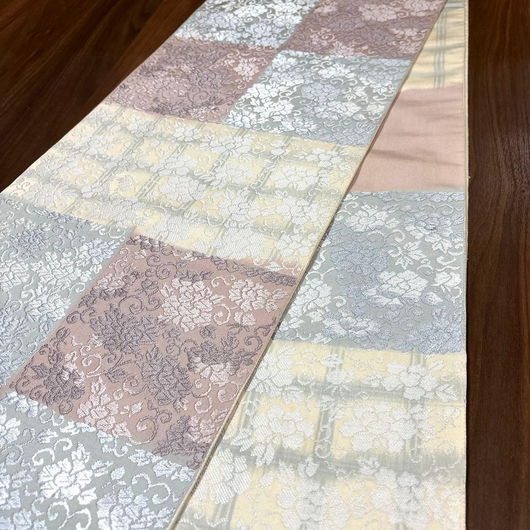 正絹　袋帯《唐織　花唐草》