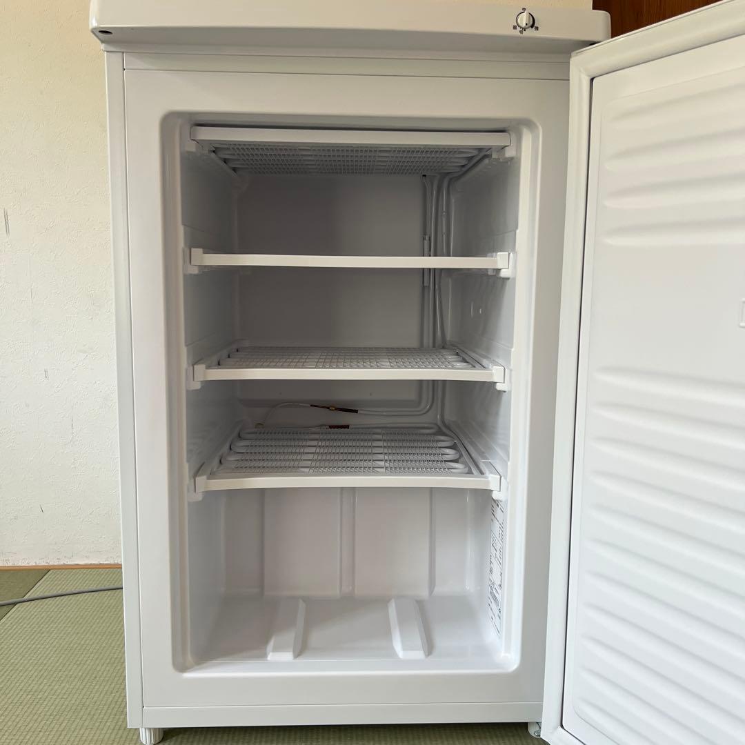 MAXZEN 冷凍庫 4段棚付き 86L