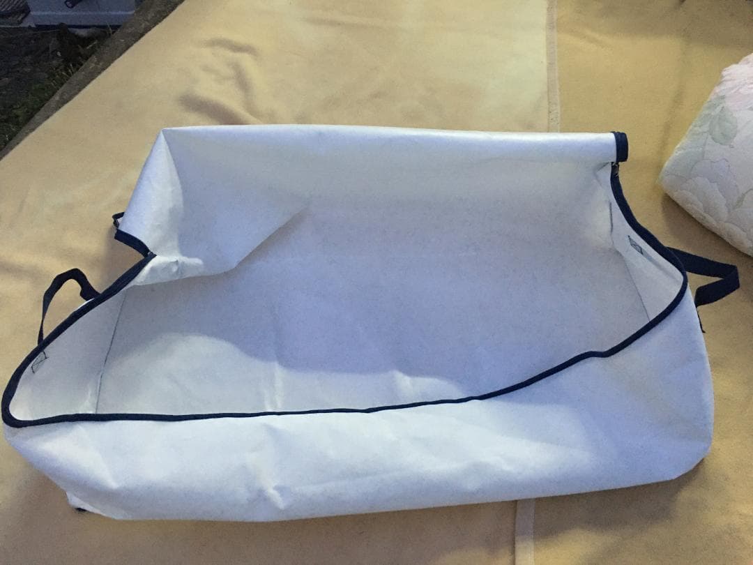 未使用 カーシーエンジョイ 羽毛掛ふとん EA-6665 1.3kg ハンガリー