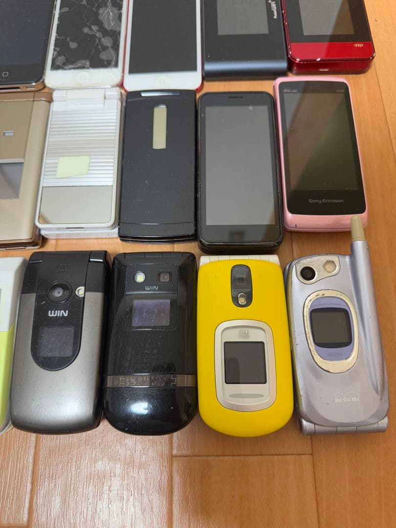 ガラケー スマホ タブレット 携帯電話 Wi-Fi 30台まとめ売り ジャンク