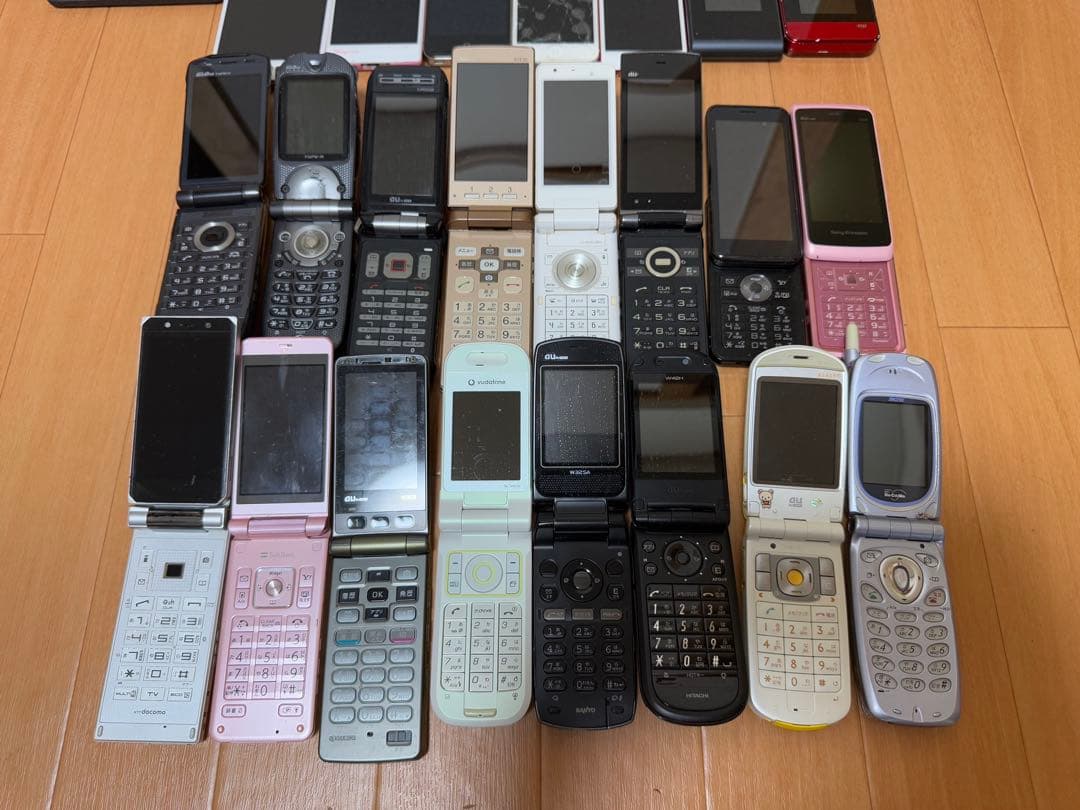 ガラケー スマホ タブレット 携帯電話 Wi-Fi 30台まとめ売り ジャンク