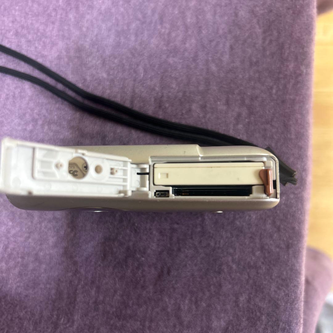 Canon IXY Digital 10.0MP コンパクトカメラ