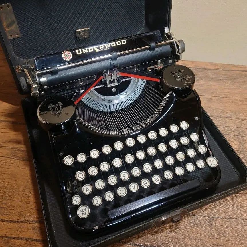 underwood アンティーク タイプライター ヴァイオレットエヴァー