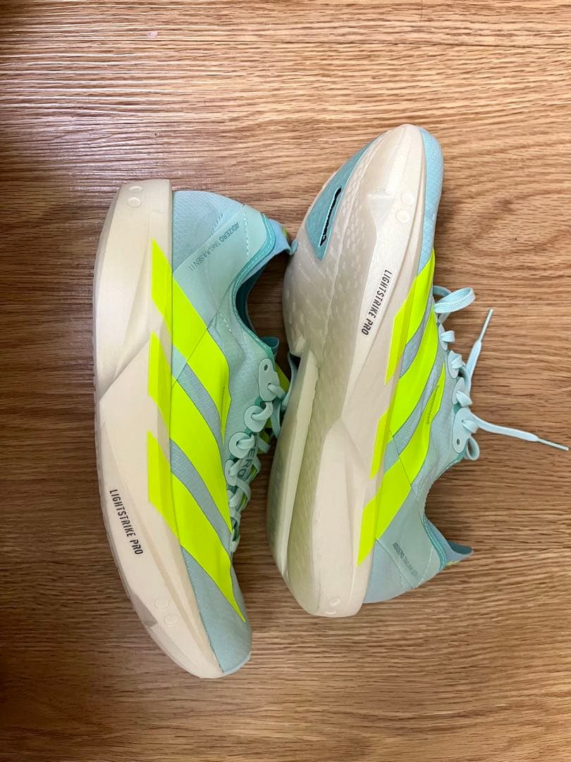 【新品 未使用】アディゼロタクミセン11 24.0cm