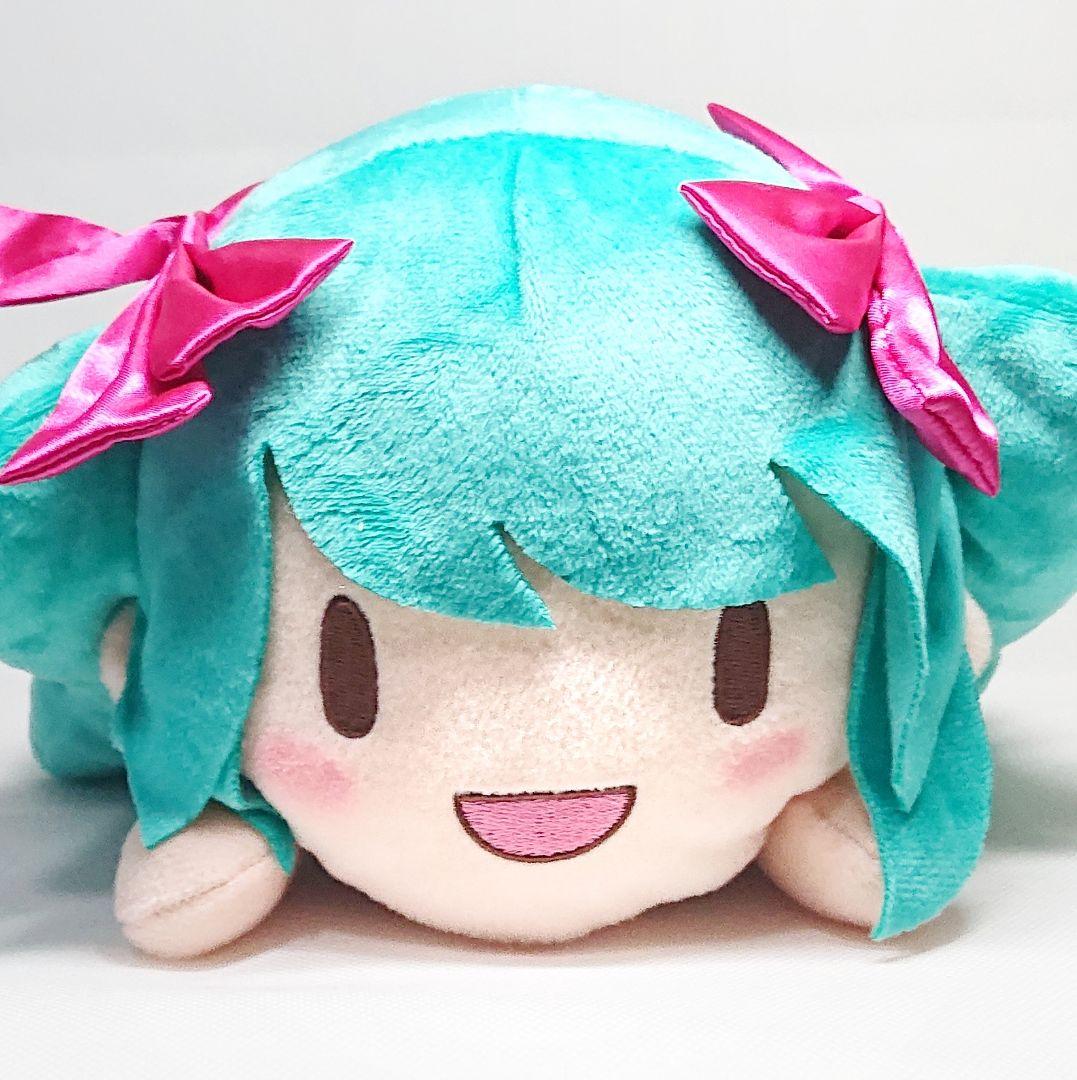 初音ミク ふわぷち 寝そべり Mぬいぐるみ 16th Anniversary - メルカリ