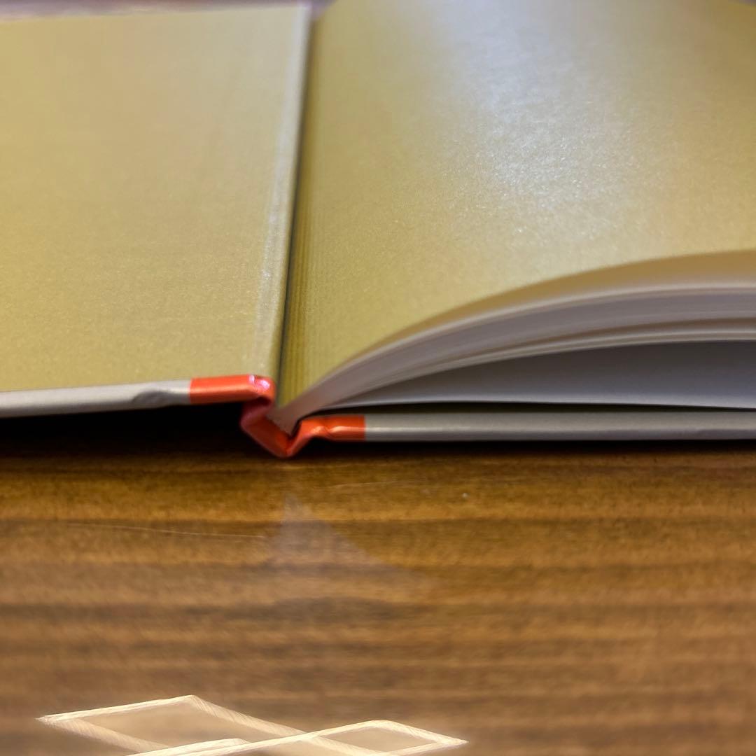 こぶたのポインセチア 絵本 - メルカリ