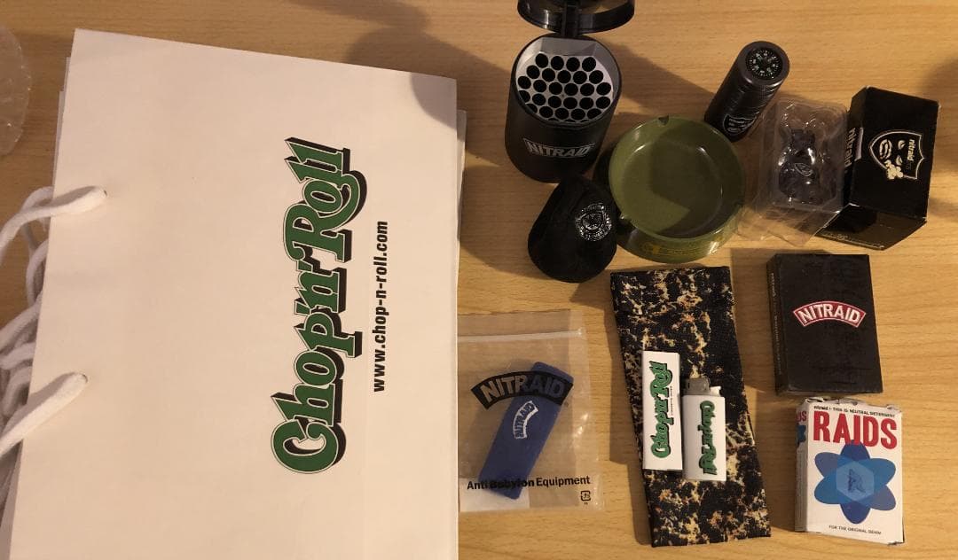 d*c様 Nitraid ナイトレイド 小物まとめ ベアブリック ショッパーなど 2026年最新】ナイトレイド ベアブリックの人気アイテム - メルカリ