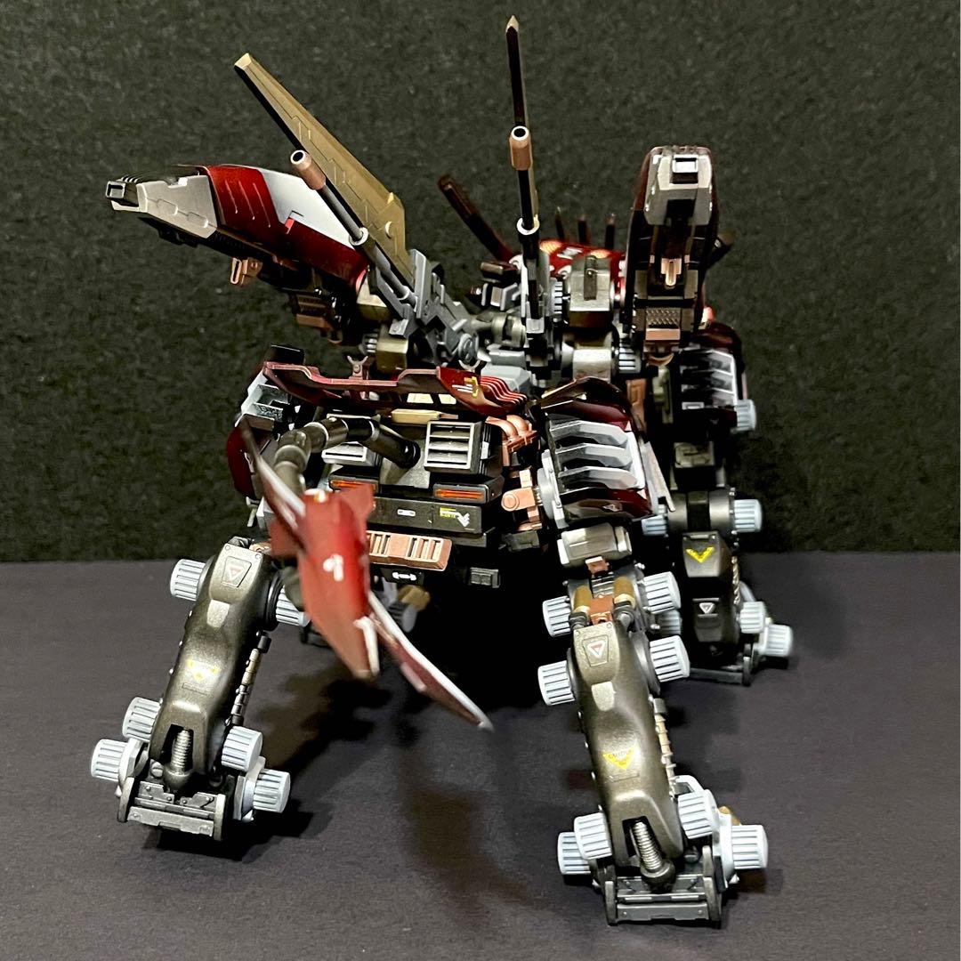 ZOIDS ゾイド HMM ブレードライガー(レオン仕様) 塗装組み立て完成品