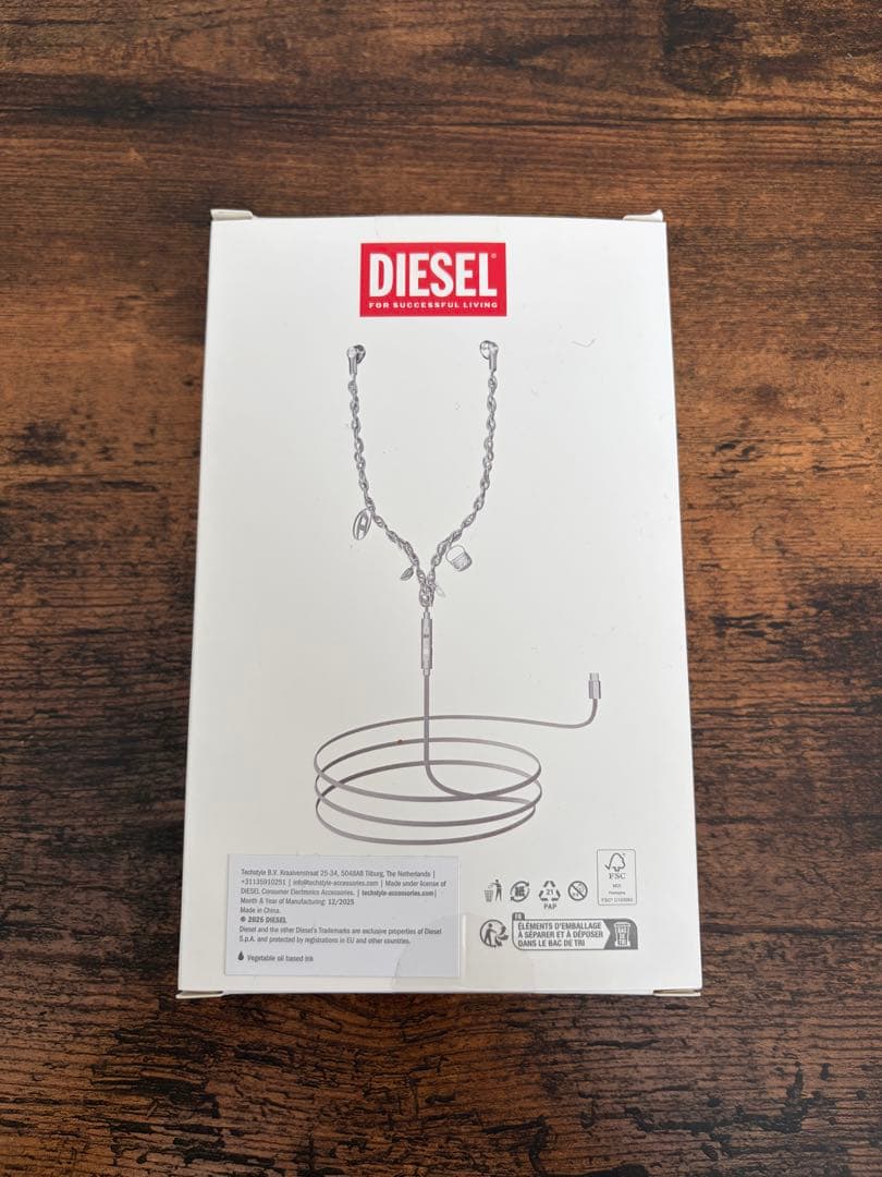 完売・未使用品】DIESEL 有線 イヤホン 60458 Wired - メルカリ