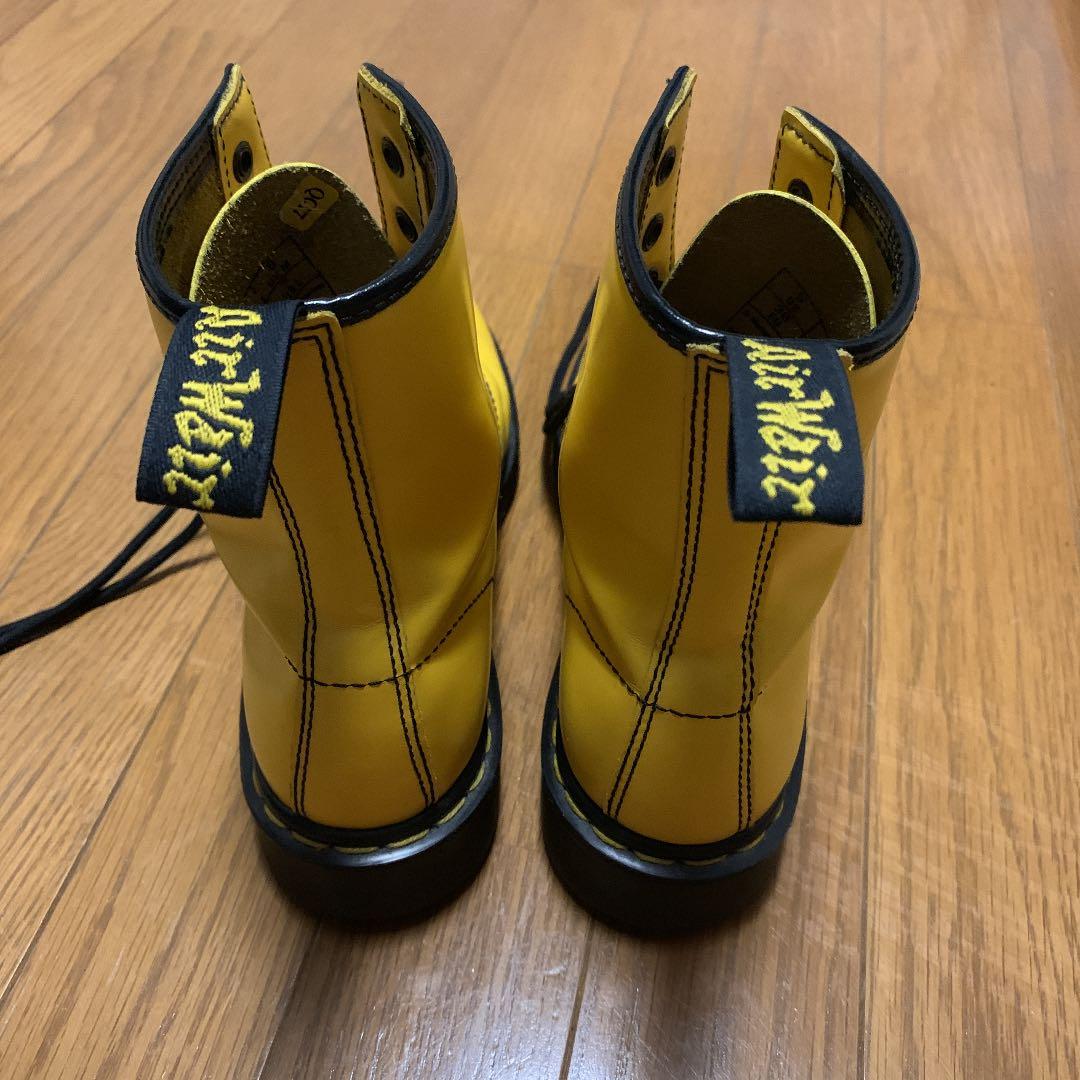 ドクターマーチン 8ホール ブーツ 黄色 イエロー - メルカリ