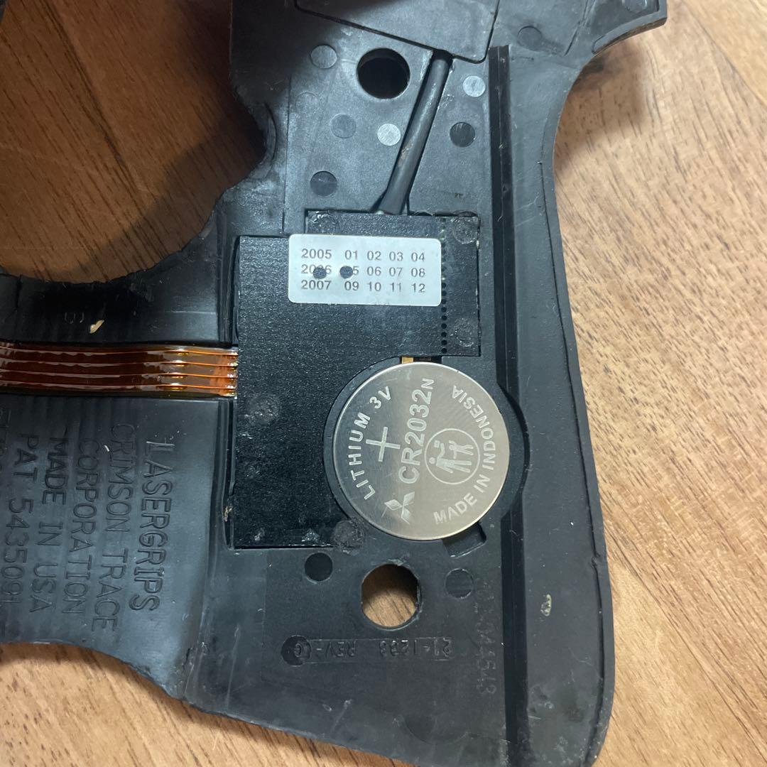 Crimson Trace レーザーグリップ Beretta M249 - メルカリ