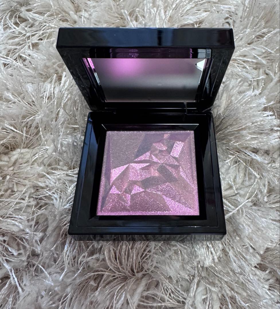 シュウウエムラ クラッシュド ジェム クポ！ピンク︎⸜❤︎⸝‍ シュウ ウエムラ / クラッシュド ジェム クポ！ ピンクの公式商品情報