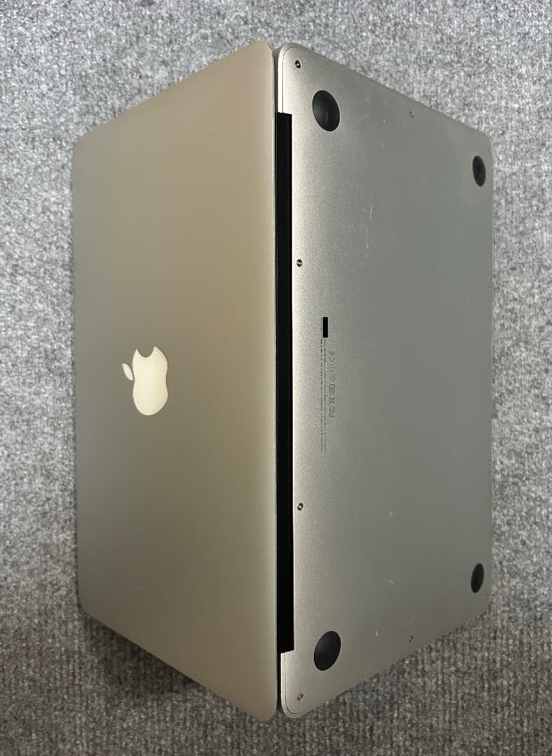 MacBook Air 2015 1.6Ghz 128Gb 11インチ USキー