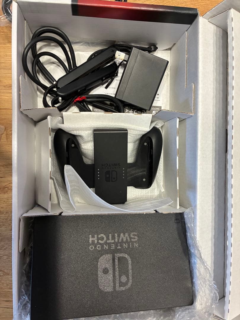 Nintendo Switch 本体 グレー おまけ付 説明必読 おまけ付 本体 グレー