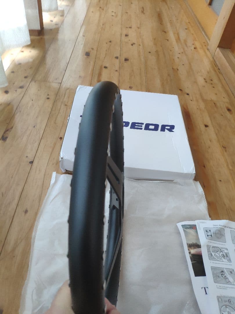 新品・未使用 フルビレット 黒 350mm MOMOピッチ70 リベットSS32