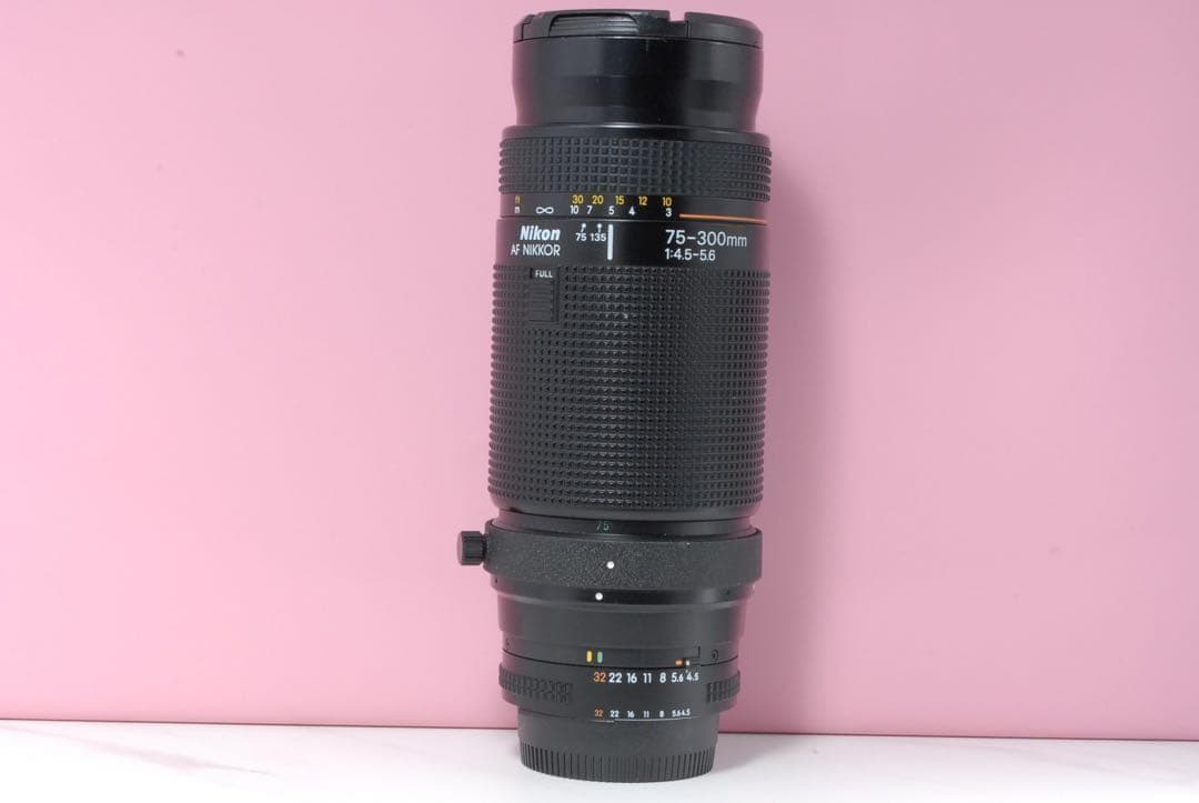 Nikon AF 75-300mm F4.5-5.6 望遠レンズ　運動会　紅葉