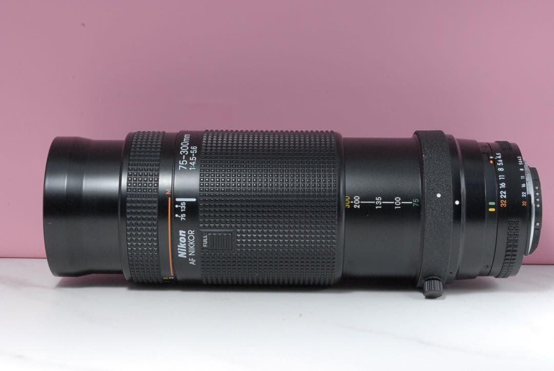 Nikon AF 75-300mm F4.5-5.6 望遠レンズ　運動会　紅葉