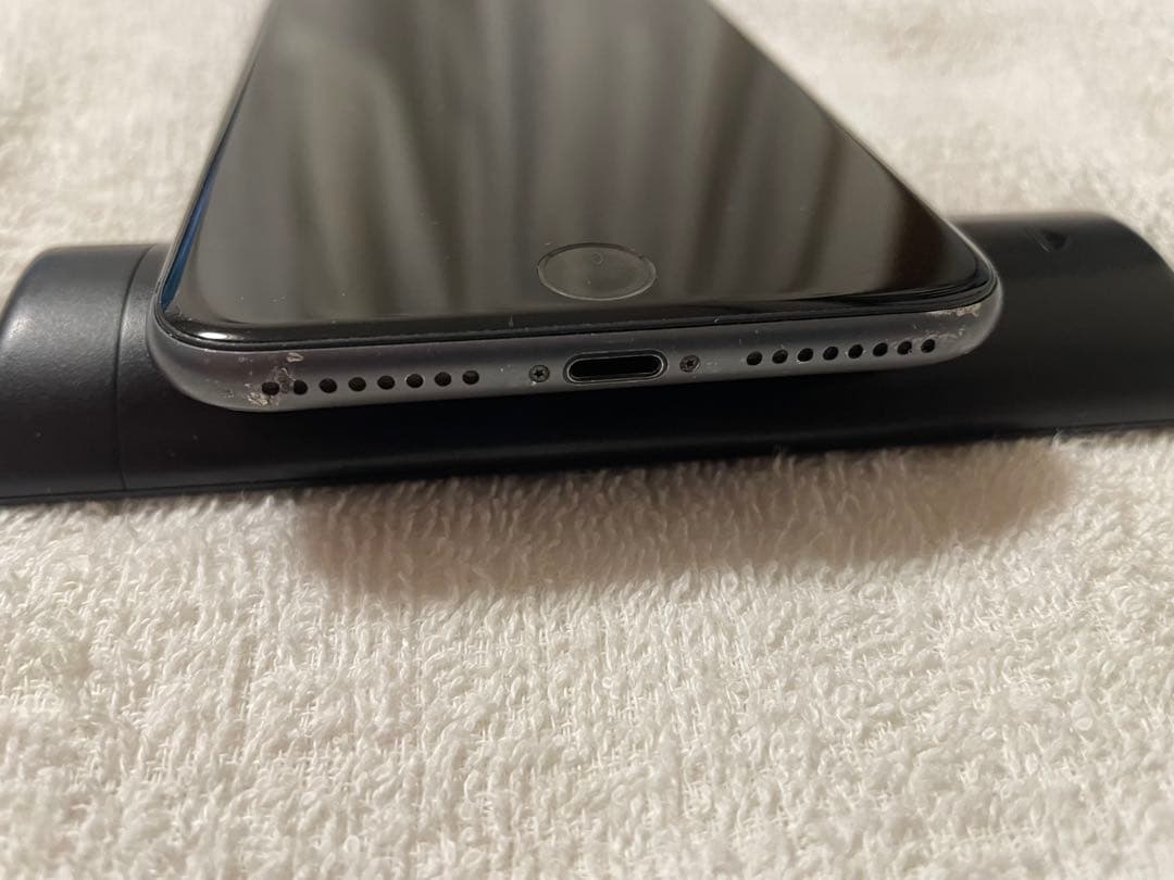 iPhone8Plus 256GBスペースグレイ 傷有り SIMロック解除済み