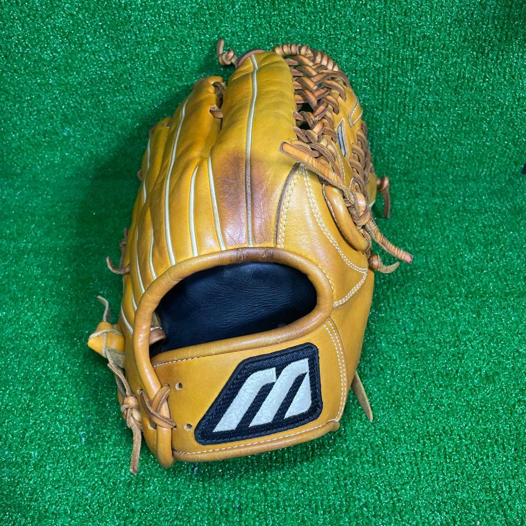 ミズノ ビューリーグ イチローモデル 軟式用 大人用 外野手用 プラチナ