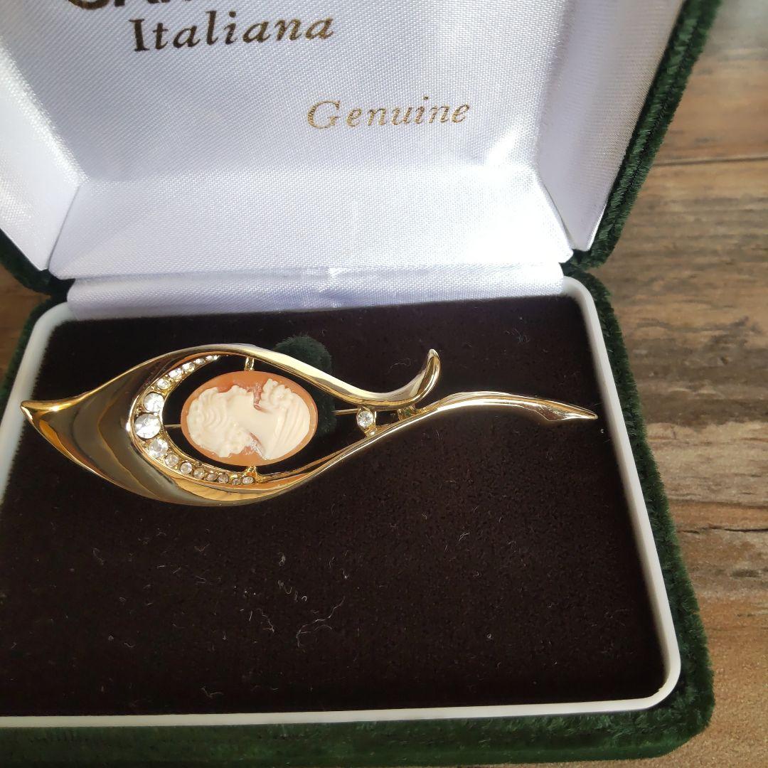 カメオブローチ ゴールドトーン ストーン付き 楽天市場】【中古】ストーンカメオ/作家付-オニキス・K.P.MILLS 女性像