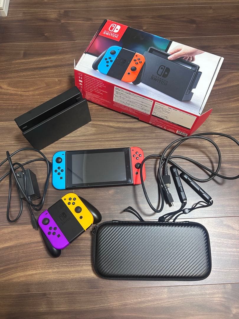 Nintendo Switch 本体＋コントローラー＋携帯用ケース Amazon.co.jp: Nintendo Switch and Switch OLEDモデル用スイッチ