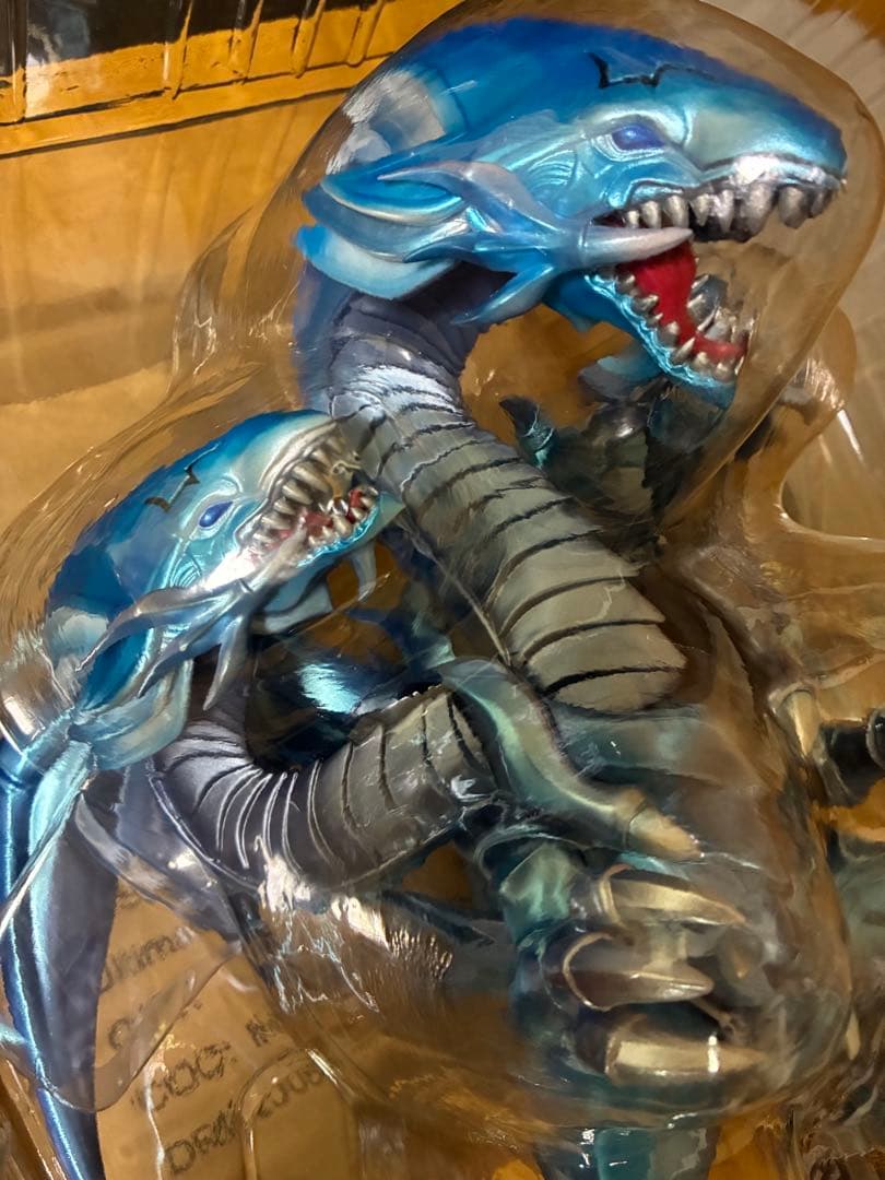 遊戯王 青眼の究極龍 ビッグサイズフィギュア 海外限定販売品 - メルカリ