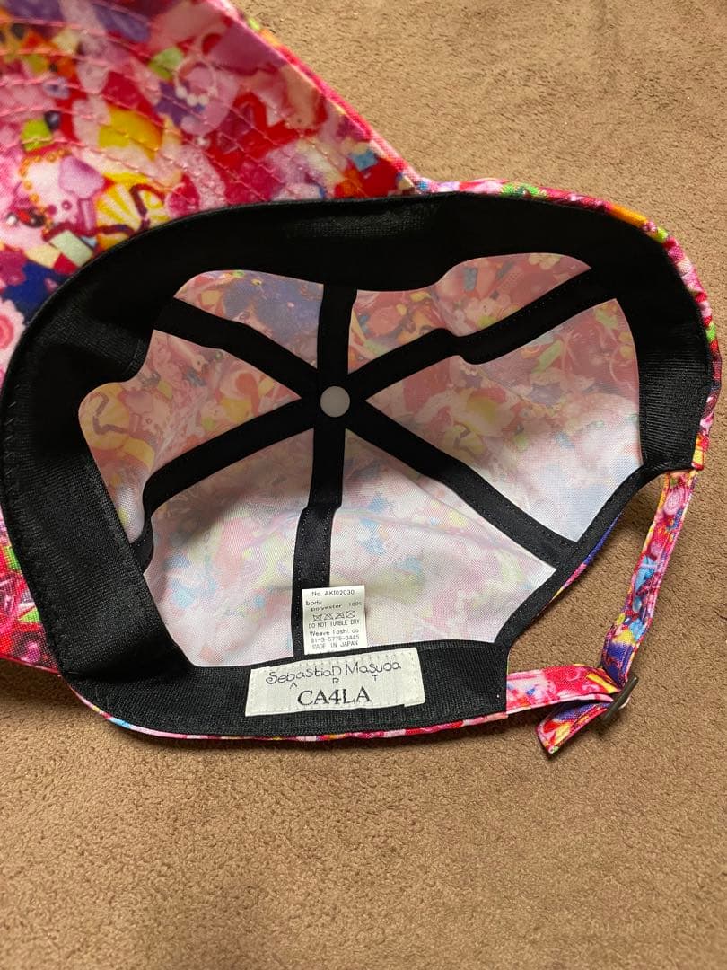 6%DOKIDOKI キャップとブックとDVDと革命バッチ3種