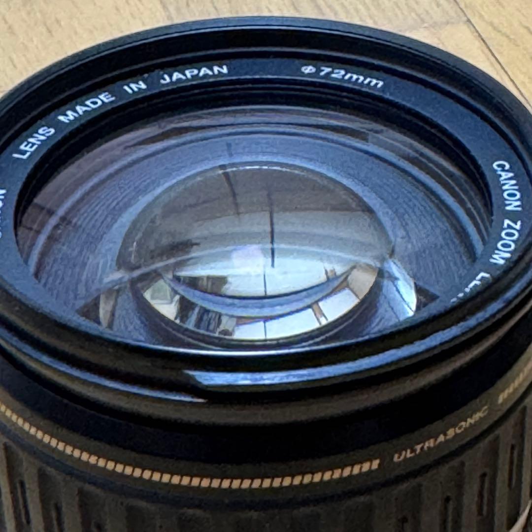 トーマスCanon EF28-135mm f/3.5-5.6 IS USM