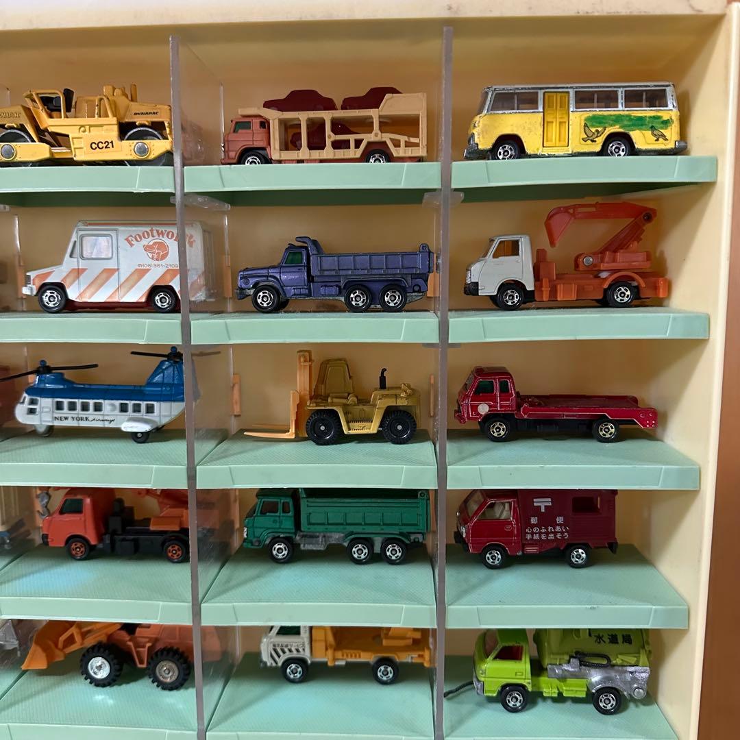 TOMICA店頭用ディスプレイショーケース+ミニカー42台セット