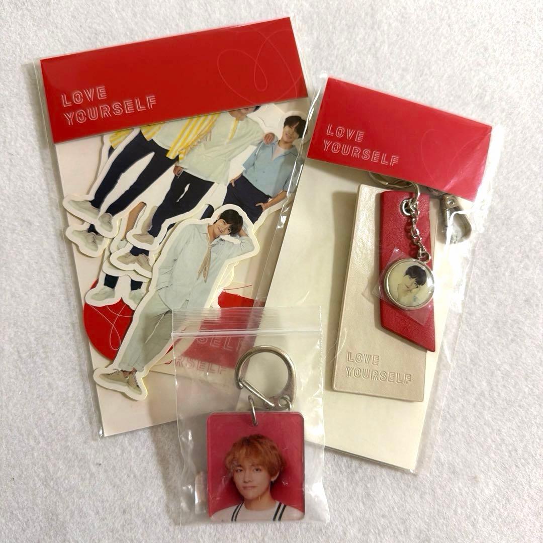 BTS LYS キーリング ステッカー 109 XMAS テテ テヒョン - メルカリ