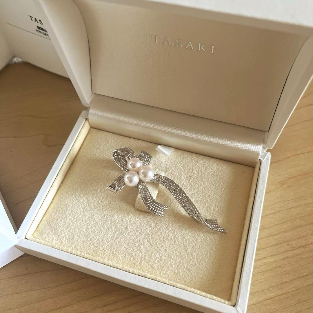 TASAKI シルバー リボン ブローチ 新品、未使用　証明書付き TASAKI シルバー リボン ブローチ - メルカリ