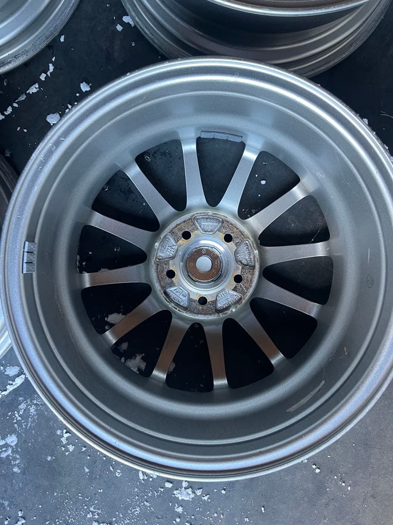 アルミホイール16×6.5J ET46 5穴PCD100 プリウス　ウィッシュ他