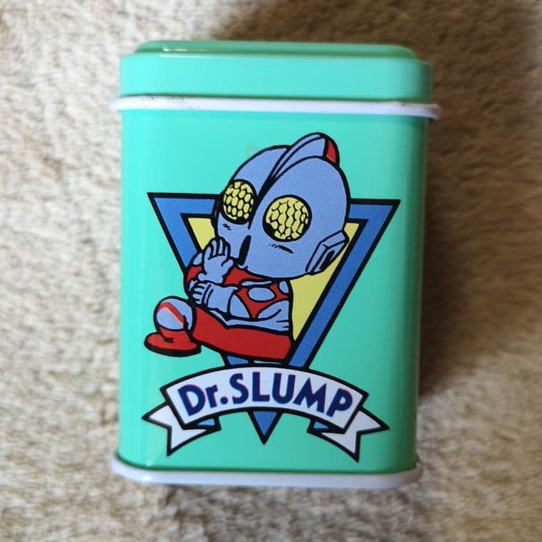 キャラクター缶】Dr.スランプ アラレちゃん - メルカリ