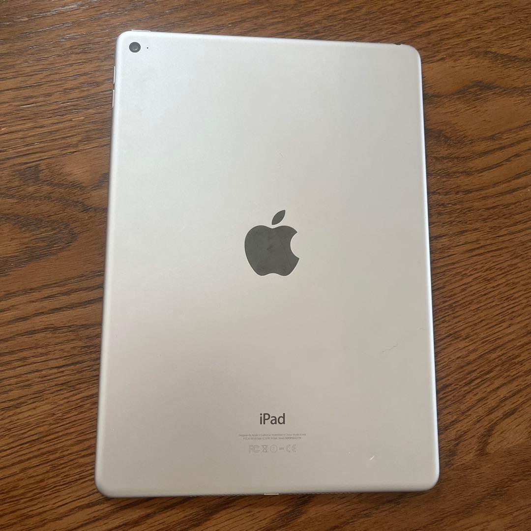 ipadAir2本体 Amazon.com : Apple iPad Air 2 16GB Wi-Fi 9.7in, Silver (Renewed