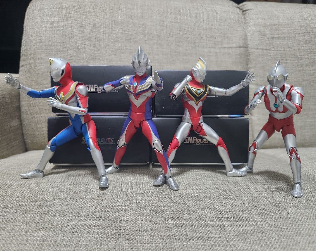 S.H.Figuarts 真骨彫製法 ウルトラマン 4体セット