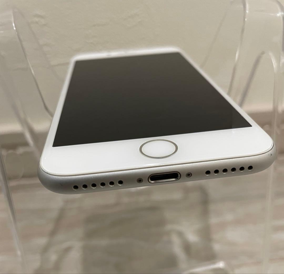 iPhone8 シルバー 64GB +純正ケース+ガラスフィルム