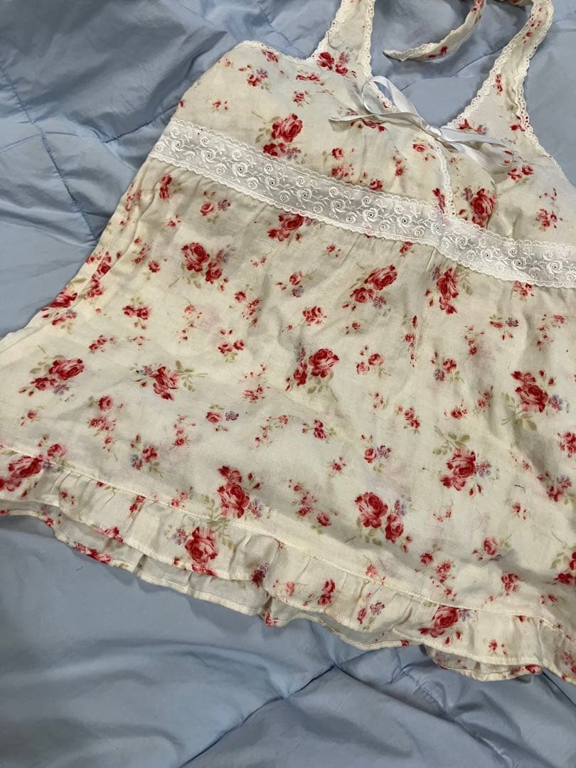 リズリサフラワープリントホルターネックレースリボンキャミソール