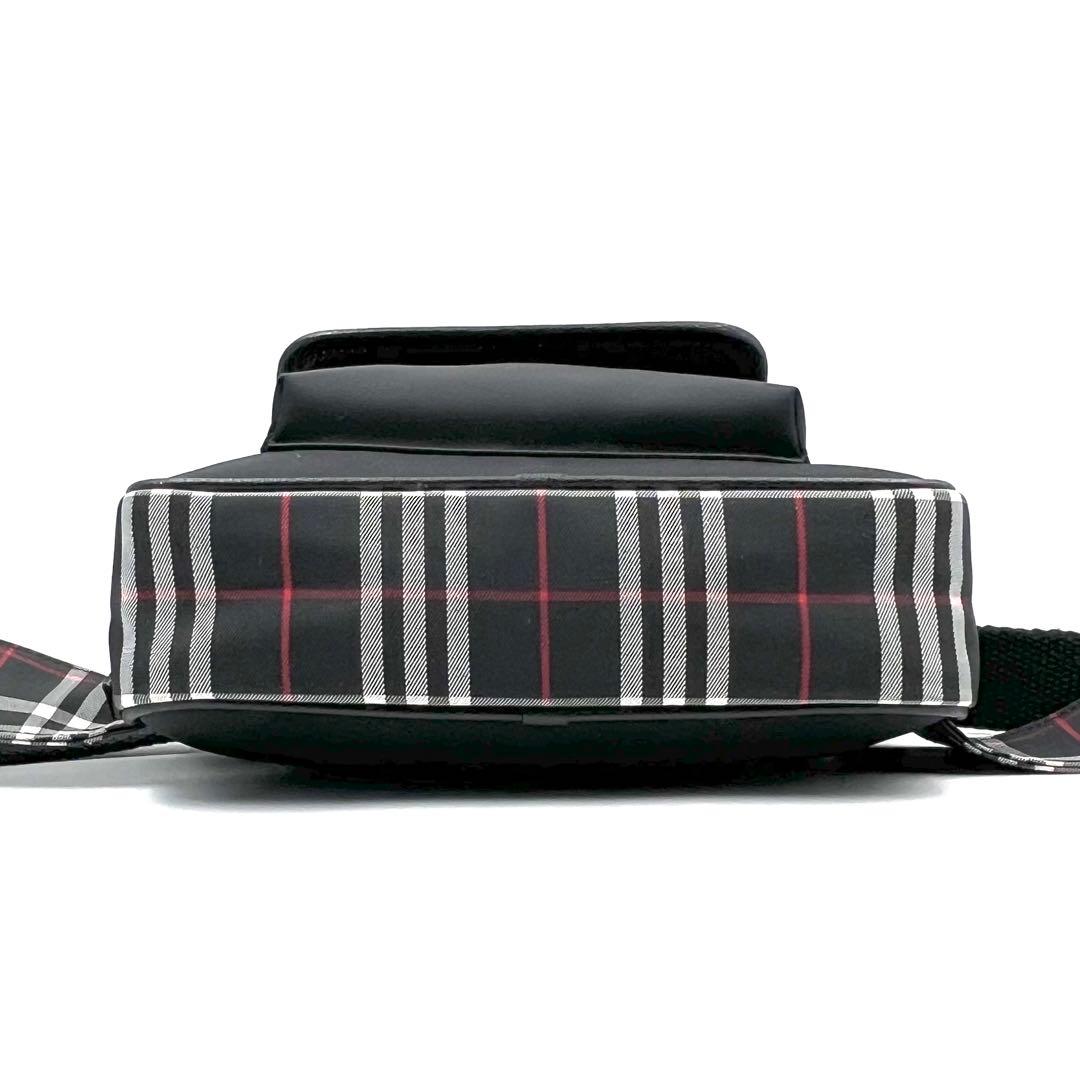 《美品》BURBERRY ノバチェック キャンバス ウエストポーチ ボディバッグ