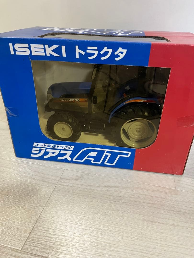 ISEKI ジアスAT ミニチュアトラクター イセキ「ジアス AT」 プルバックトラクタ ミニカー トラクター ISEKI
