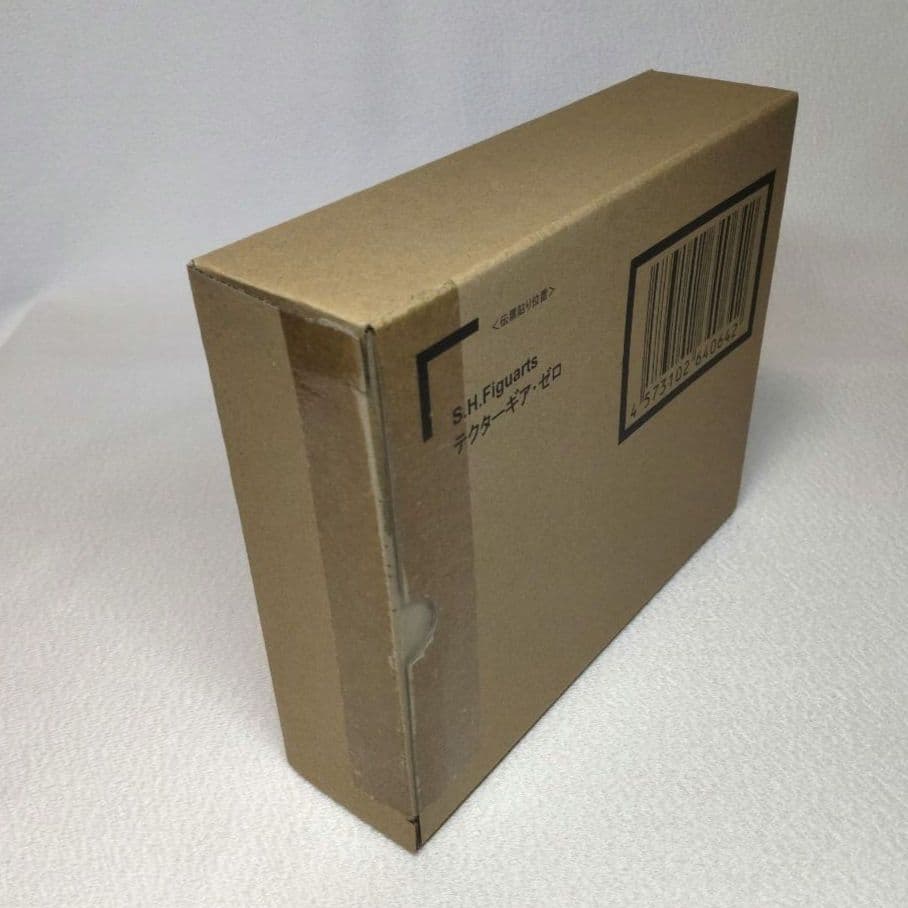 〈新品未開封〉S.H.Figuarts テクターギア ゼロ ウルトラマンゼロ