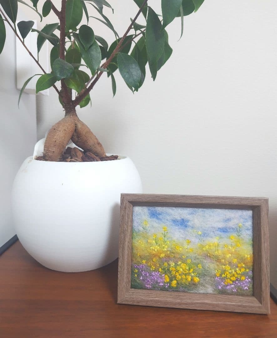 羊毛フェルト ハンドメイド フレーム 刺繍 絵画 ムラサキハナナと