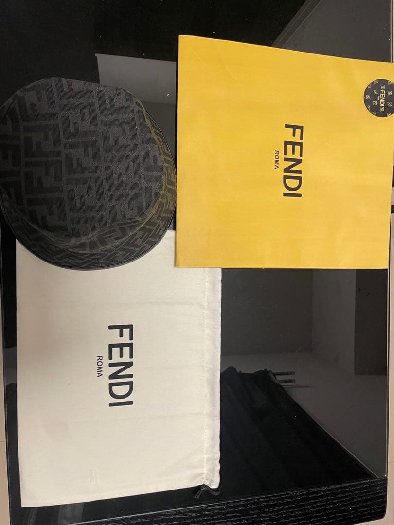 大幅最終値下げ FENDI モノグラム バケットハット FENDI モノグラム バケットハット | ブラック | FARFETCH JP