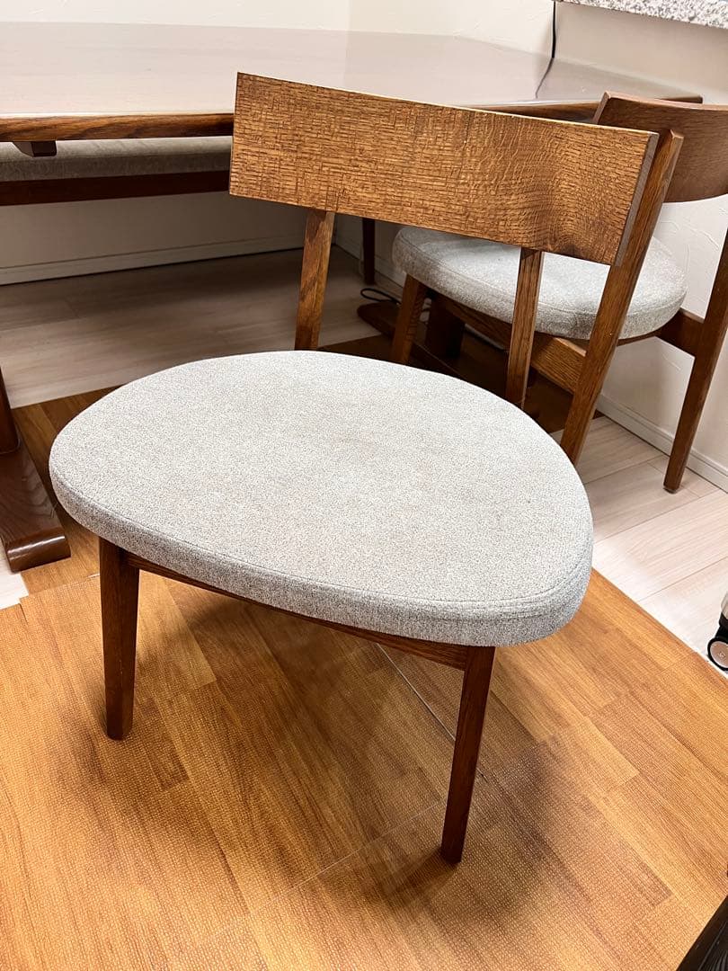 飛騨産業 ダイニングチェア 東京インテリア ①