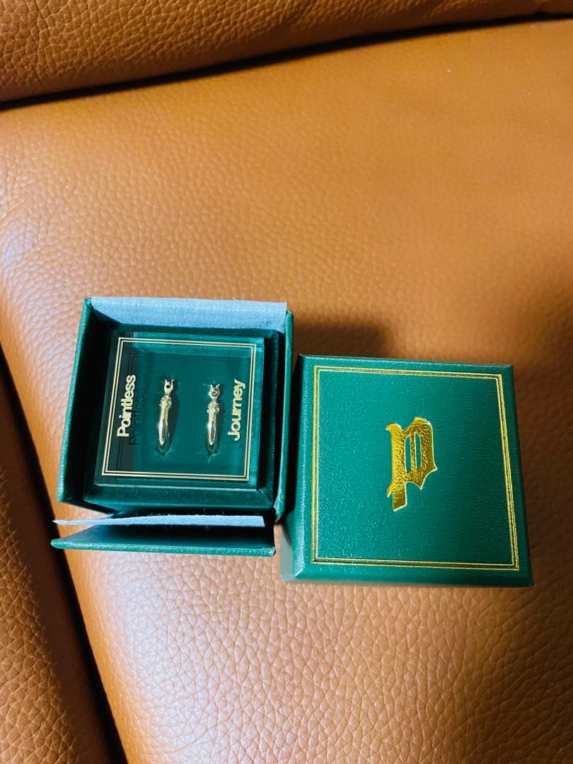 Pointless Journey ゴールド ピアス