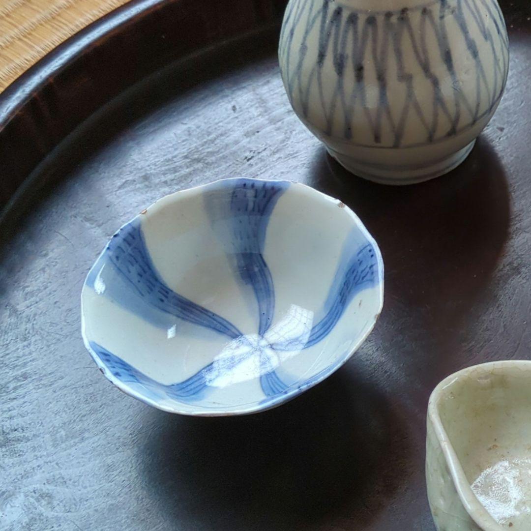 青いストライプ模様の陶器盃 古染付捻盃 明時代末期 景徳