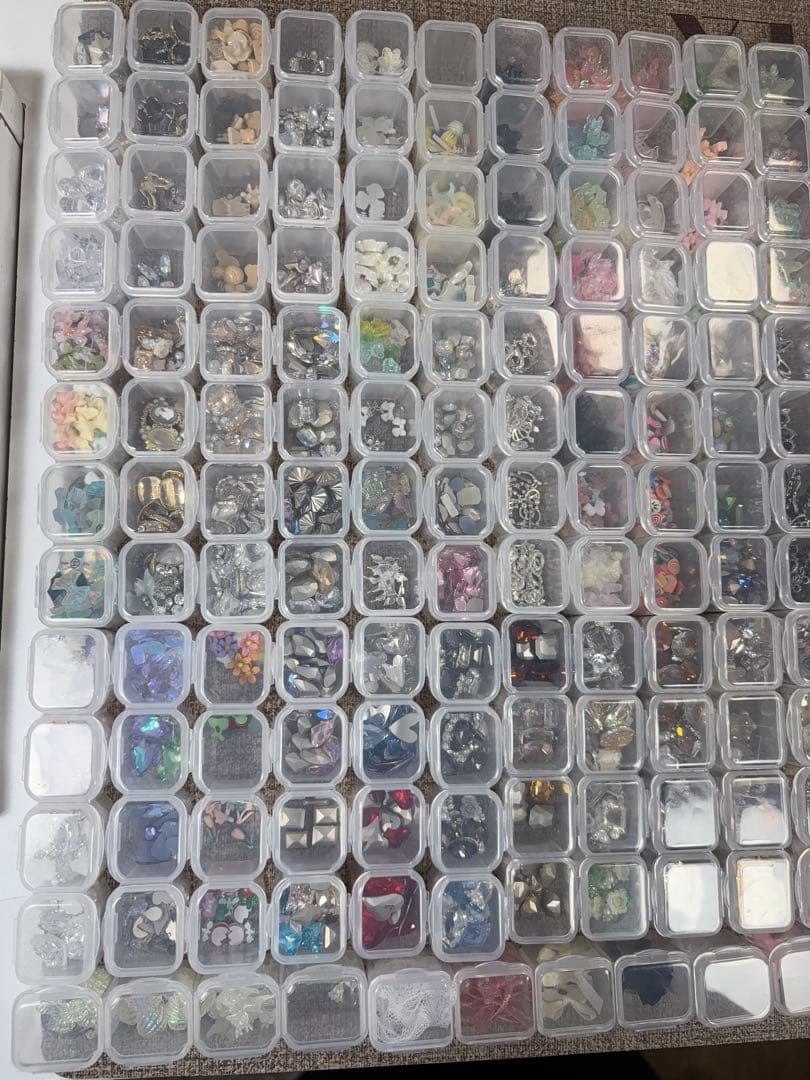 ネイルパーツ 約100個セット 多色