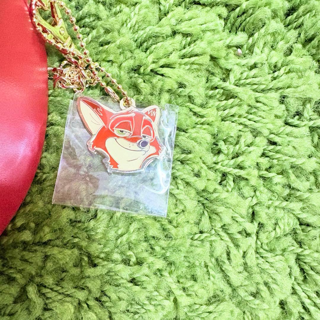 ニック・ワイルド ショルダーバッグ チャーム付き アイスキャンディー