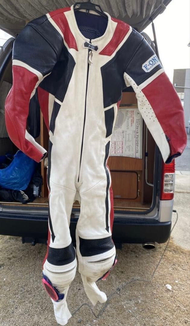 レーシングスーツ　バイク　革ツナギ　 L サイズF-ONE 楽天市場】☆【KUSHITANI】クシタニ スイフトワンスーツ SWIFT ONE