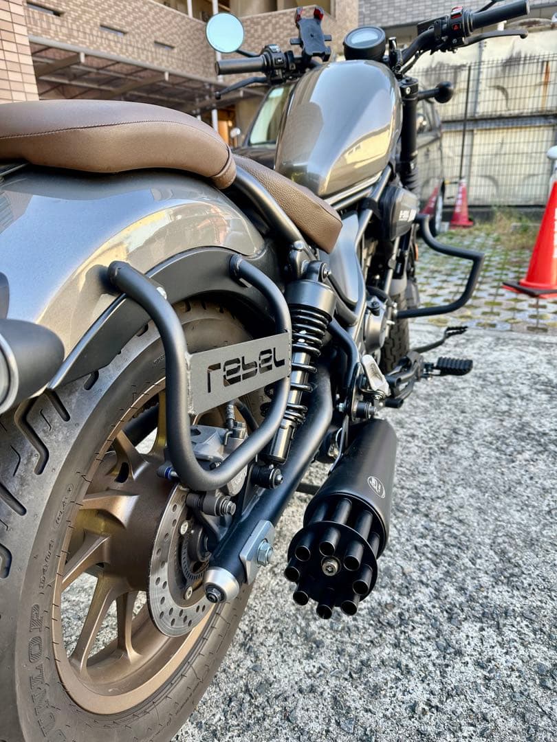 新型レブル250の2023年式〜マフラー ガトリングガンタイプLK custom